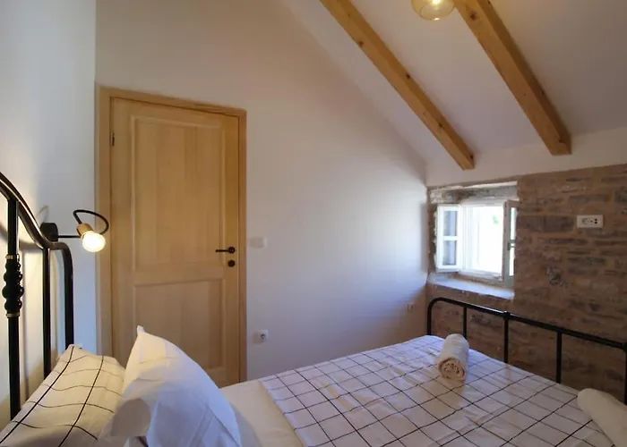 Mala House - Solta Island Prázdninový dům *