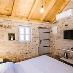 Mala House - Solta Island Grohote