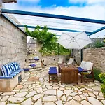 Mala House - Solta Island Grohote