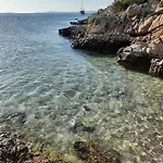 Dom wakacyjny Mala House - Solta Island *