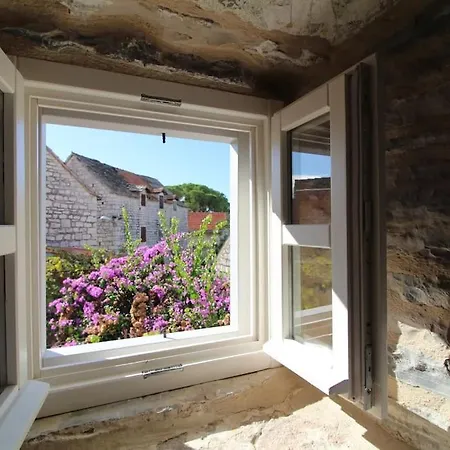 Mala House - Solta Island Grohote