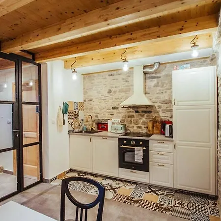 Mala House - Solta Island Tatil Evi *