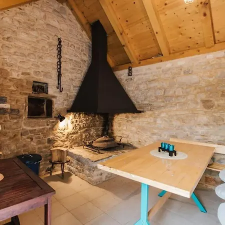 Mala House - Solta Island Tatil Evi *