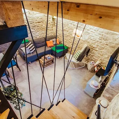 Дом отдыха Mala House - Solta Island Грохоте